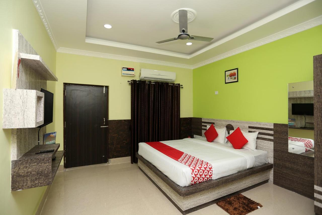 Oyo 24317 Aditya Guest House 3 Bhuvanesvar Kültér fotó