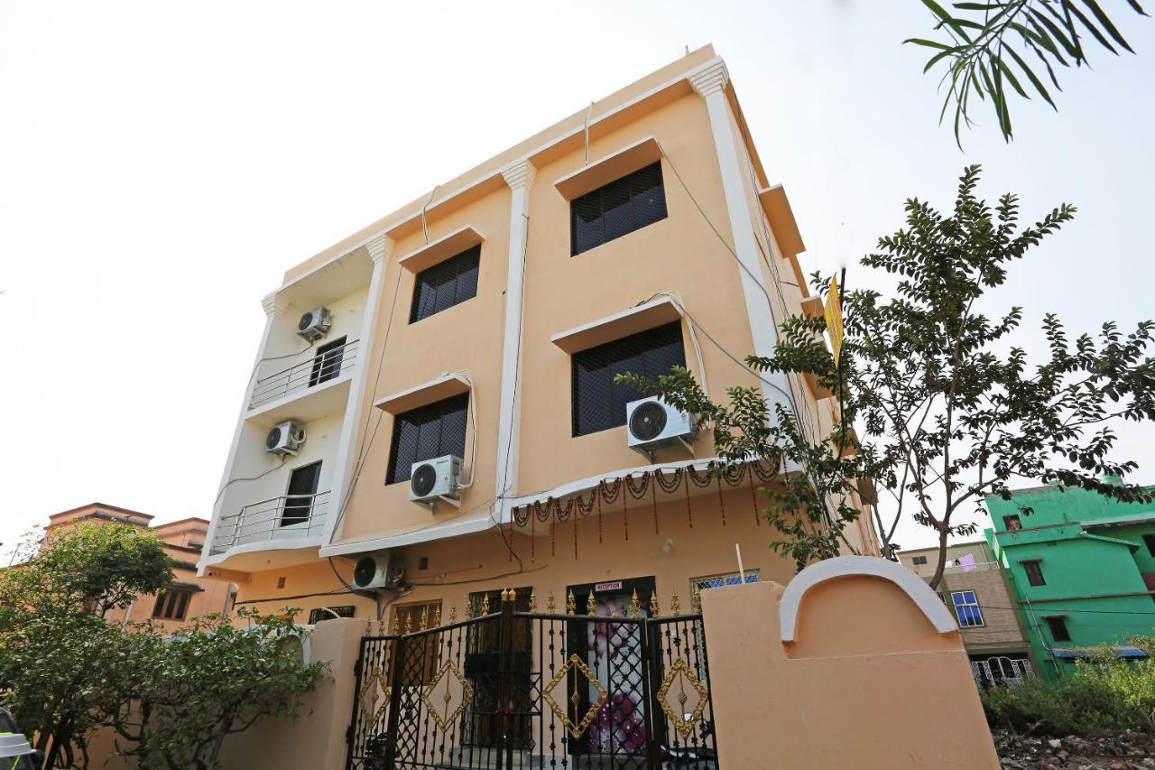 Oyo 24317 Aditya Guest House 3 Bhuvanesvar Kültér fotó